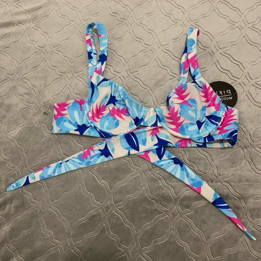 Moana Bikini Ariella Top size medium